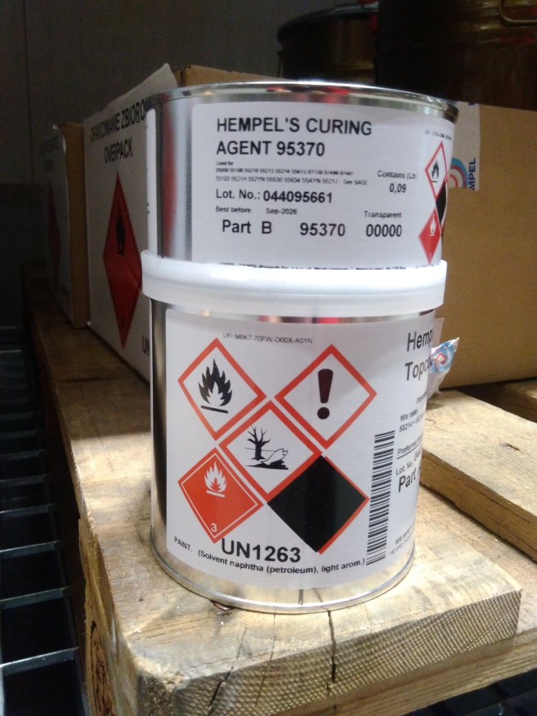 Hempathane Topcoat 55214 (Base 55218 + Curing Agent 95370), Hempel 11150 = RAL 7035, 0,75 Ltr.