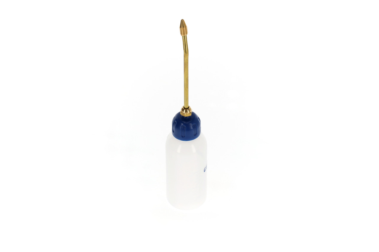 Oil can