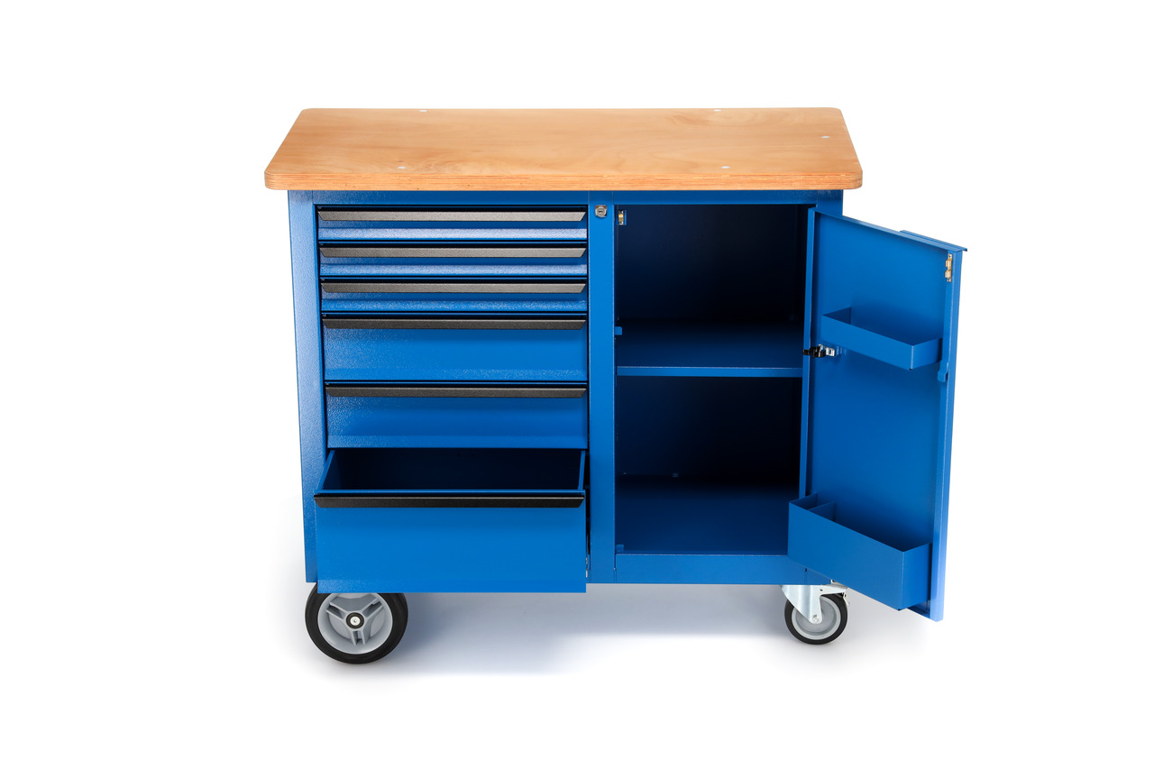 Mobile workbench with 6 drawers Mobile workbench with 6 drawers