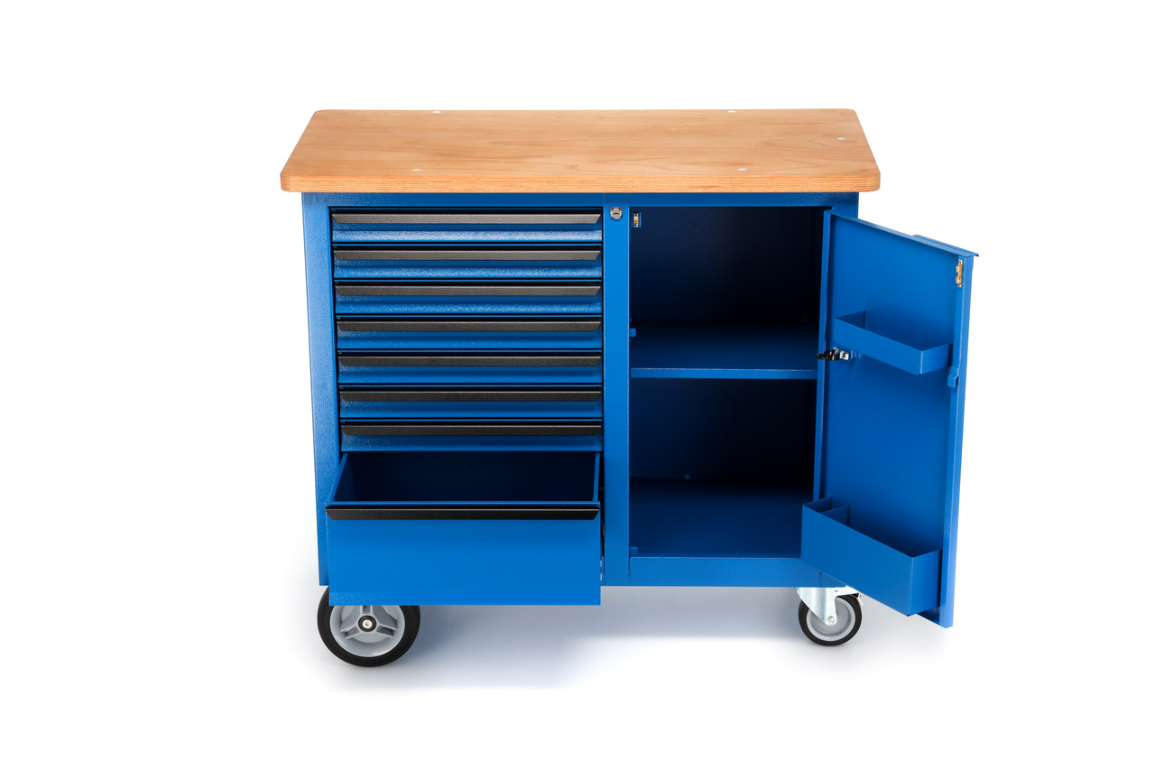 Mobile workbench with 8 drawers