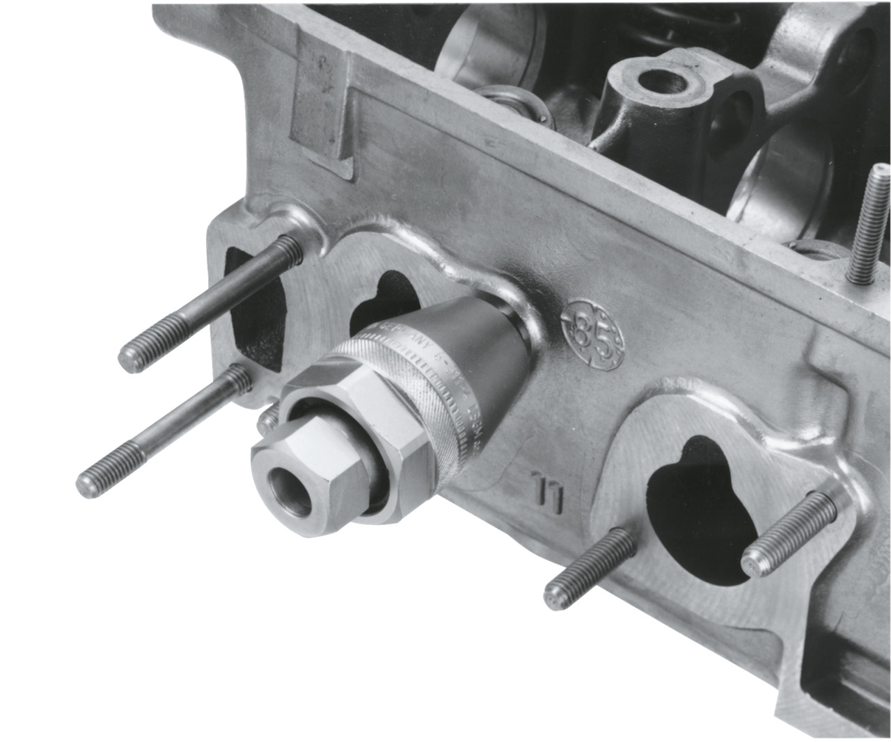 Stud Tool 3/8"