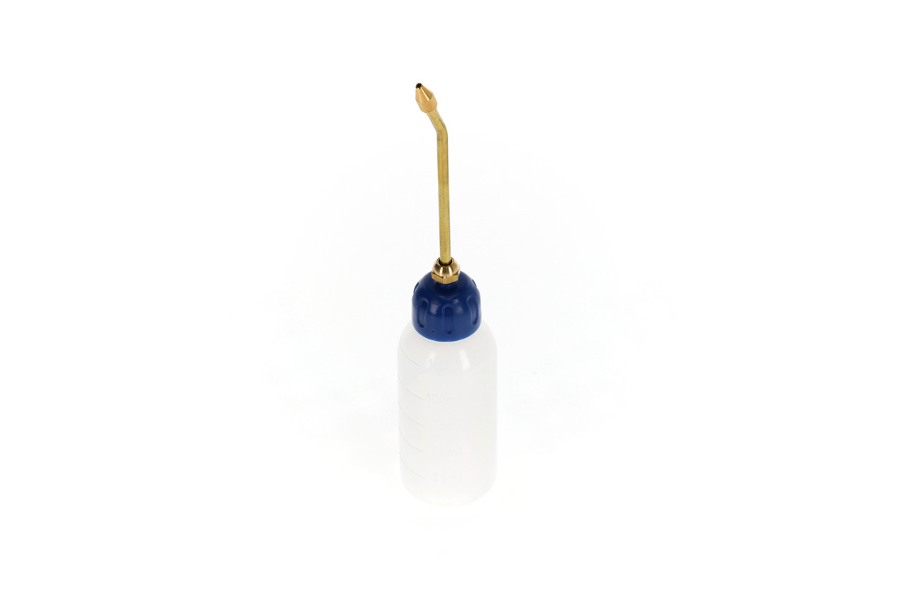 Oil can