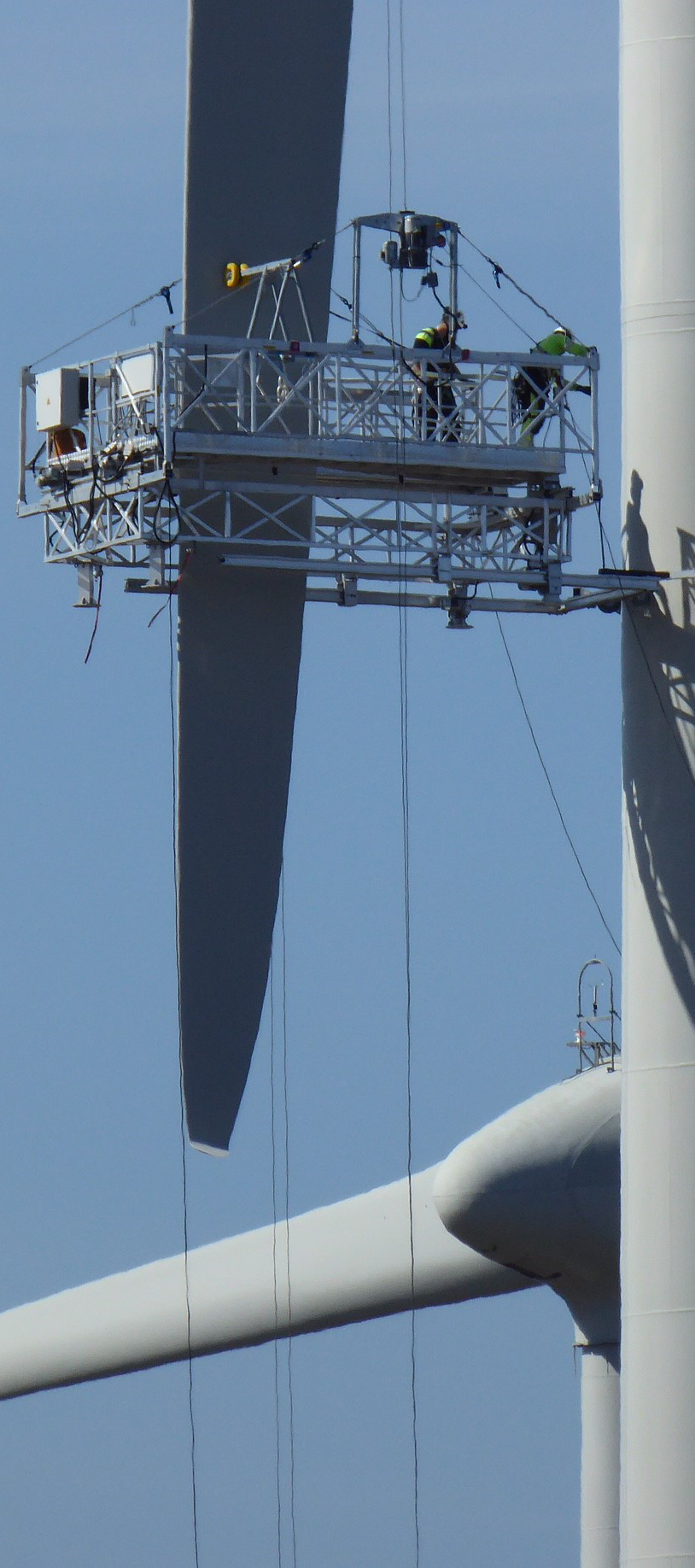 Tractel UVM10L platform for sale in good condition