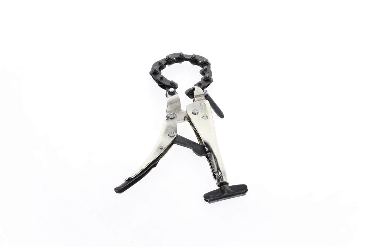 Chain pipe cutter