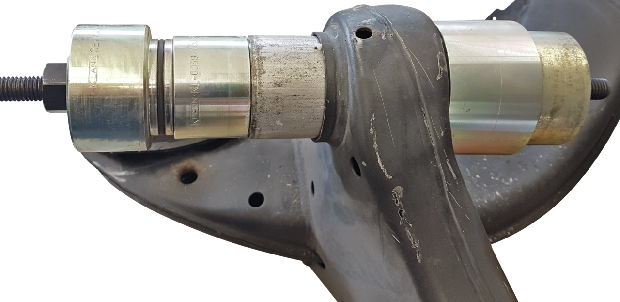 Upgrade Kit, Rear Axle Carrier (W204)