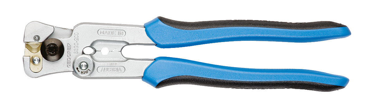 Wire rope cutter