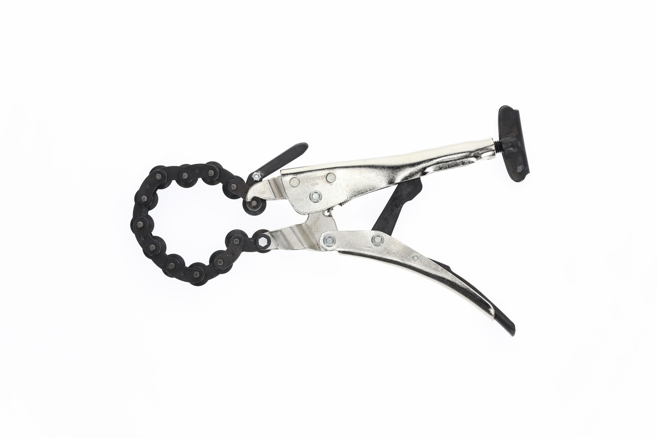 Chain pipe cutter