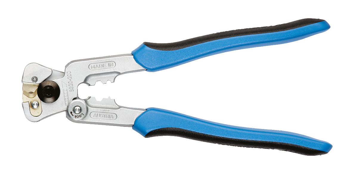 Wire rope cutter