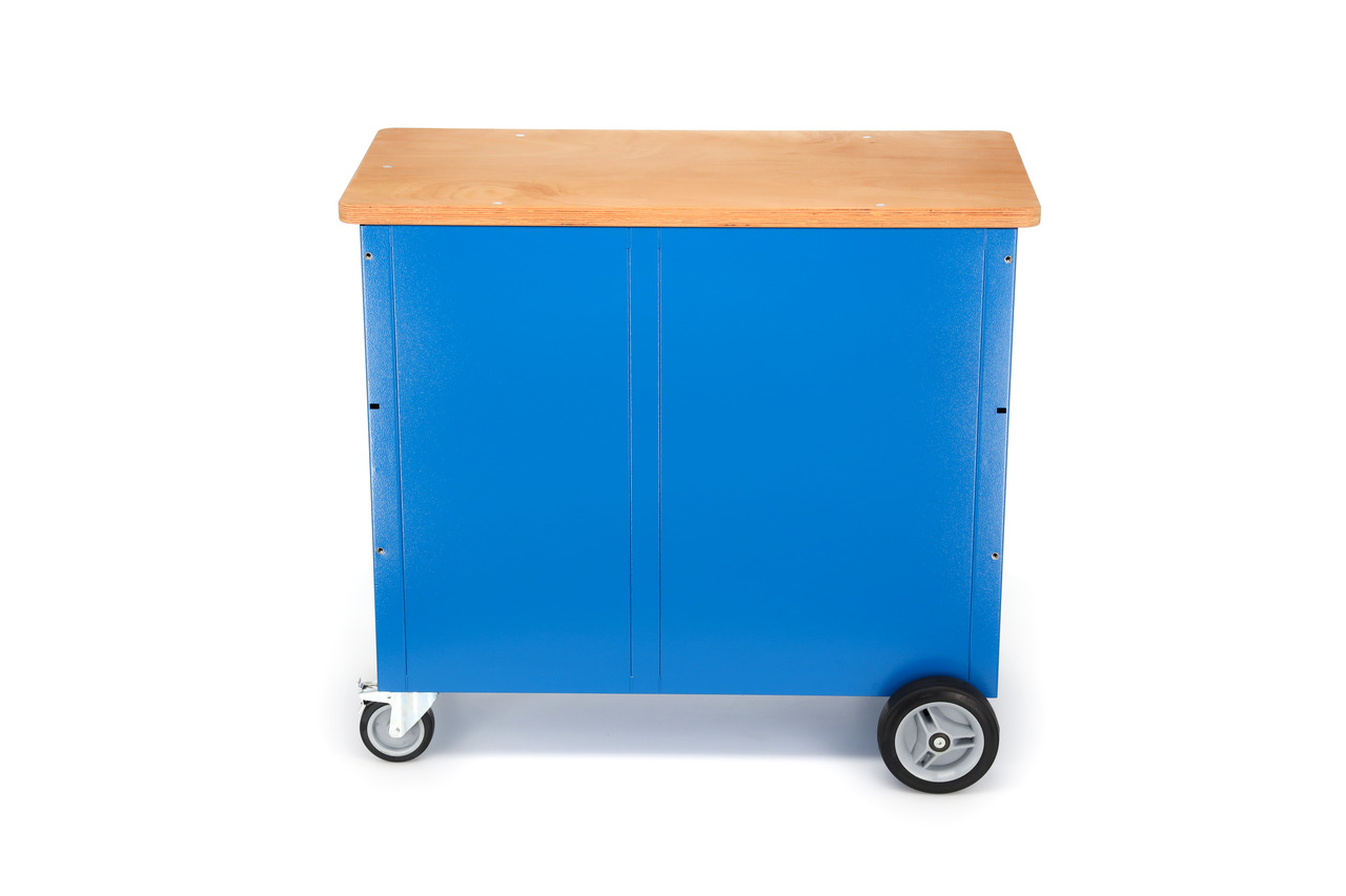 Mobile workbench with 6 drawers Mobile workbench with 6 drawers