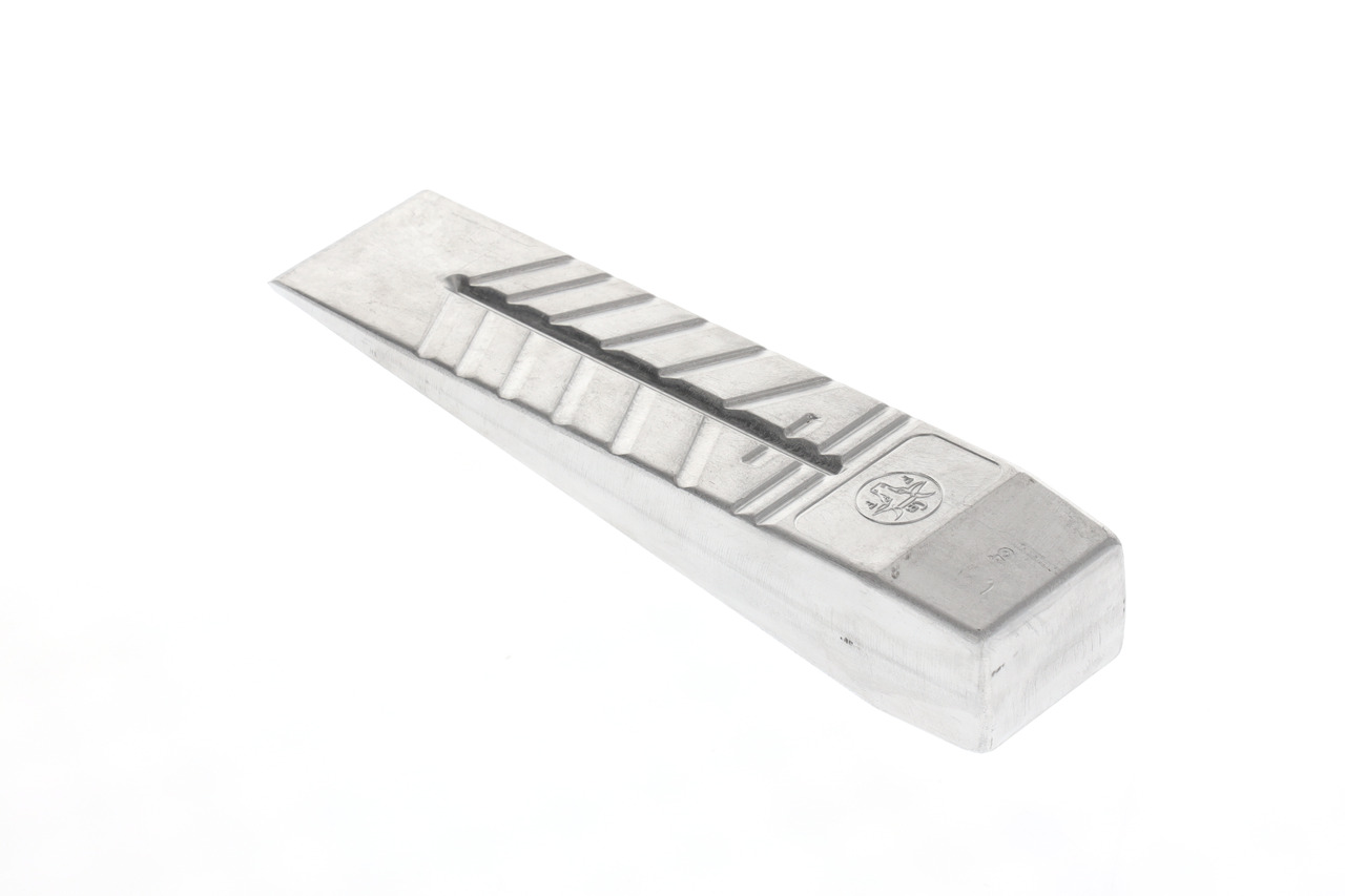 Aluminium massive wedge 1050 g Aluminium massive wedge 1050 g