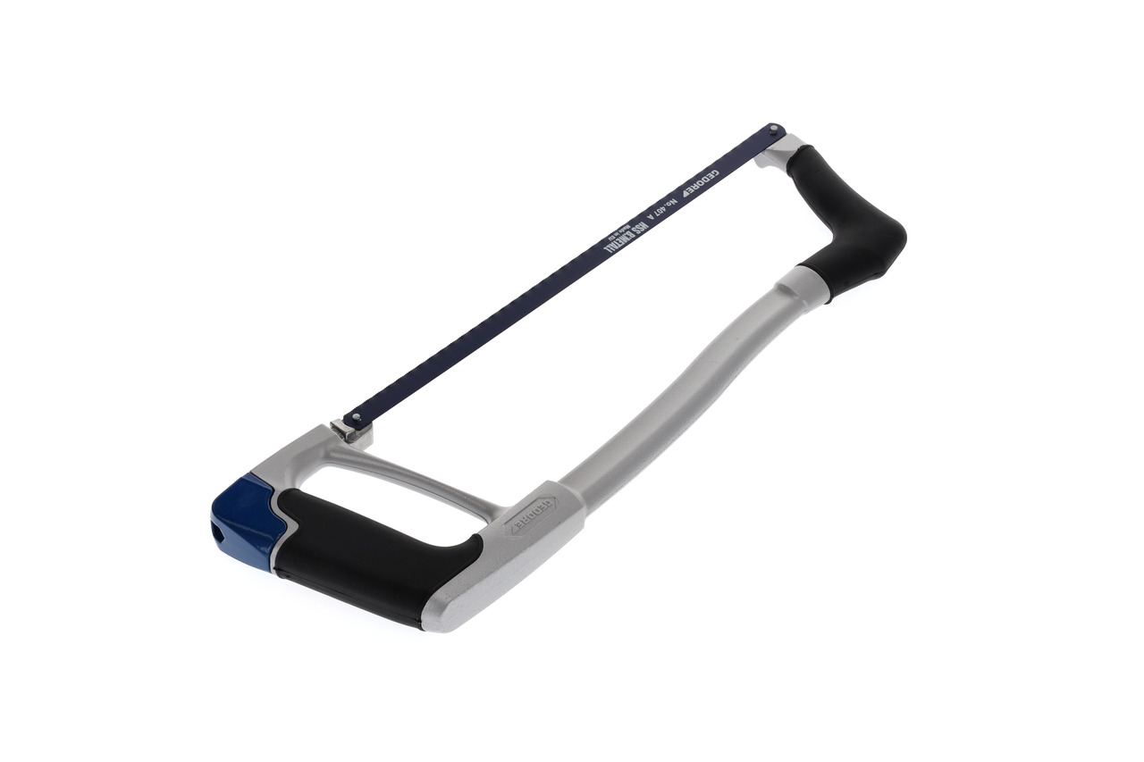 Hacksaw with 2C-handle