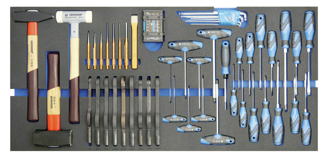 Mobile workbench with tool assortment