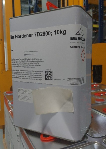 Bergolin hardener 7D2800, 10 kg tin